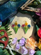 Load image into Gallery viewer, PREORER: 💛🌷✨Pansexual Tulips✨🌷💛
