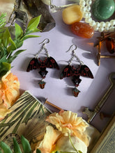 Load image into Gallery viewer, 🕯️👁️‍🗨️🖤MOTHMAN🖤👁️‍🗨️🕯️

