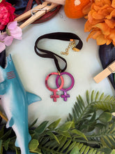 Load image into Gallery viewer, MINIS: 💕💅🏻🌷Double Venus Choker🌷💅🏻💕
