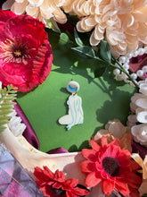 Load image into Gallery viewer, Nature Singles 1
